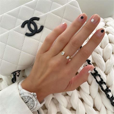 Chanel phenomene nail polish